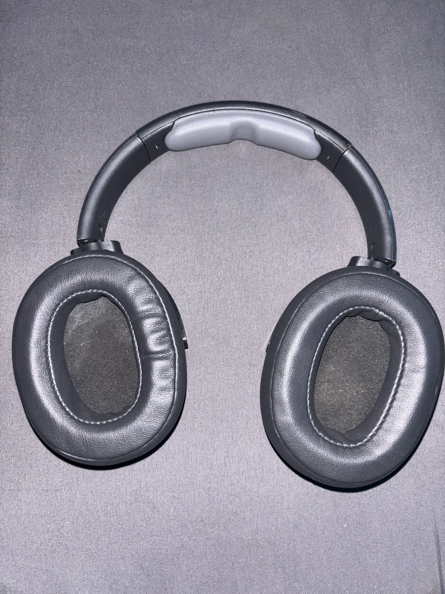 Black Skull Candy Headphones