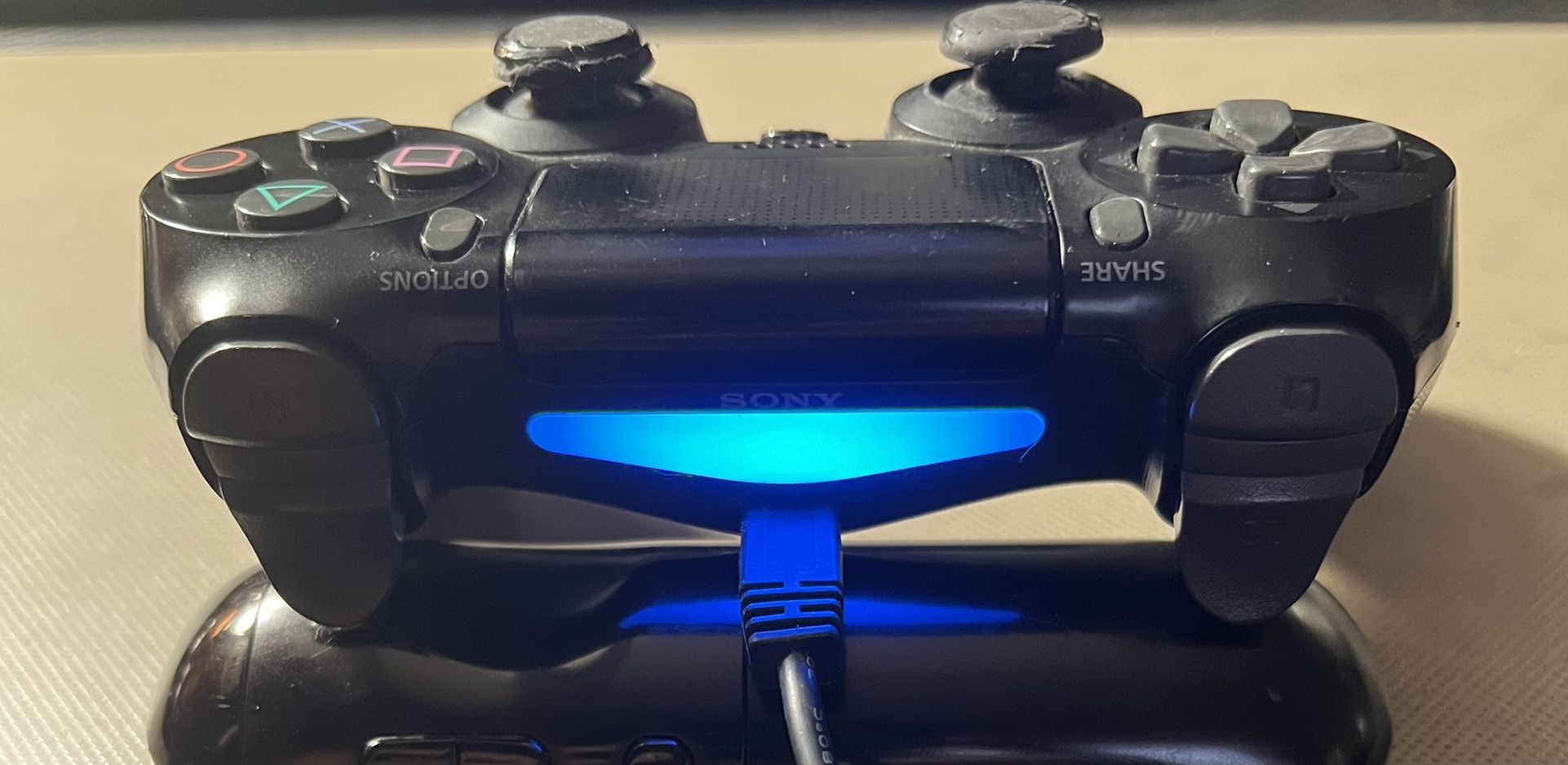PS4 controller