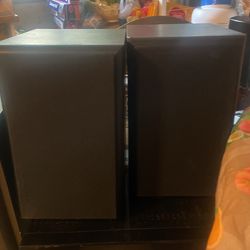 Bookshelf Speakers