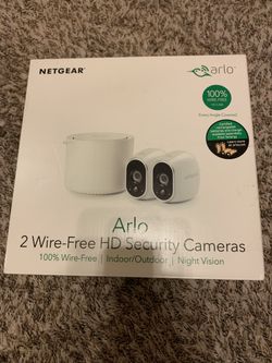 Netgear Arlo 2 Wire-Free HD Security Cameras Kit Original Box