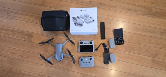 DJI Air 2S Fly More Combo + DJI Smart Controller (Batteries Need Replacing)