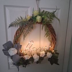 Wreath Woven Willow Wood/Battery Lites 
