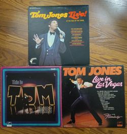 3 T0M J0NES "LIVE IN CONCERT" VINTAGE STEREO VINYL RECORDS