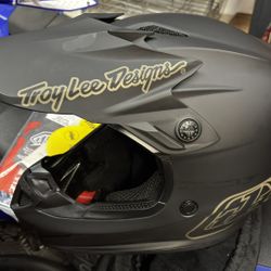 Troy Lee Helmet
