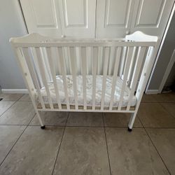 Baby Crib With Mattress