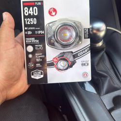 Coast Light 840 Lumens