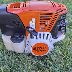 STiHL FS131R.  $400