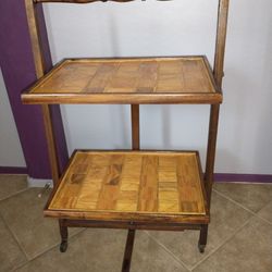 Antique foldable wood refinished tea server on wheels (39"x23" x15")
123rd Ave and deer valley rd(Williams rd)