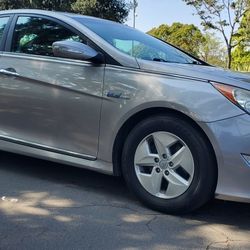 2012 Hyundai Sonata Hybrid 