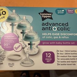 Tommee Tippee 12 Piece Bottle Set 