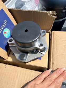 Wheel hub bearings