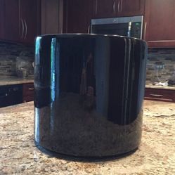 Black ceramic pot