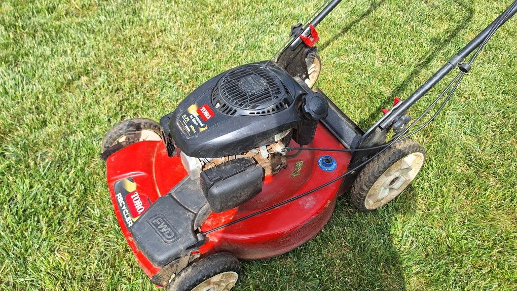 Toro Recycler Front Wheel Drive Lawn Mower Self-propelled
