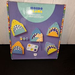 Mondo Llama Arty Party Shark Painting Kit