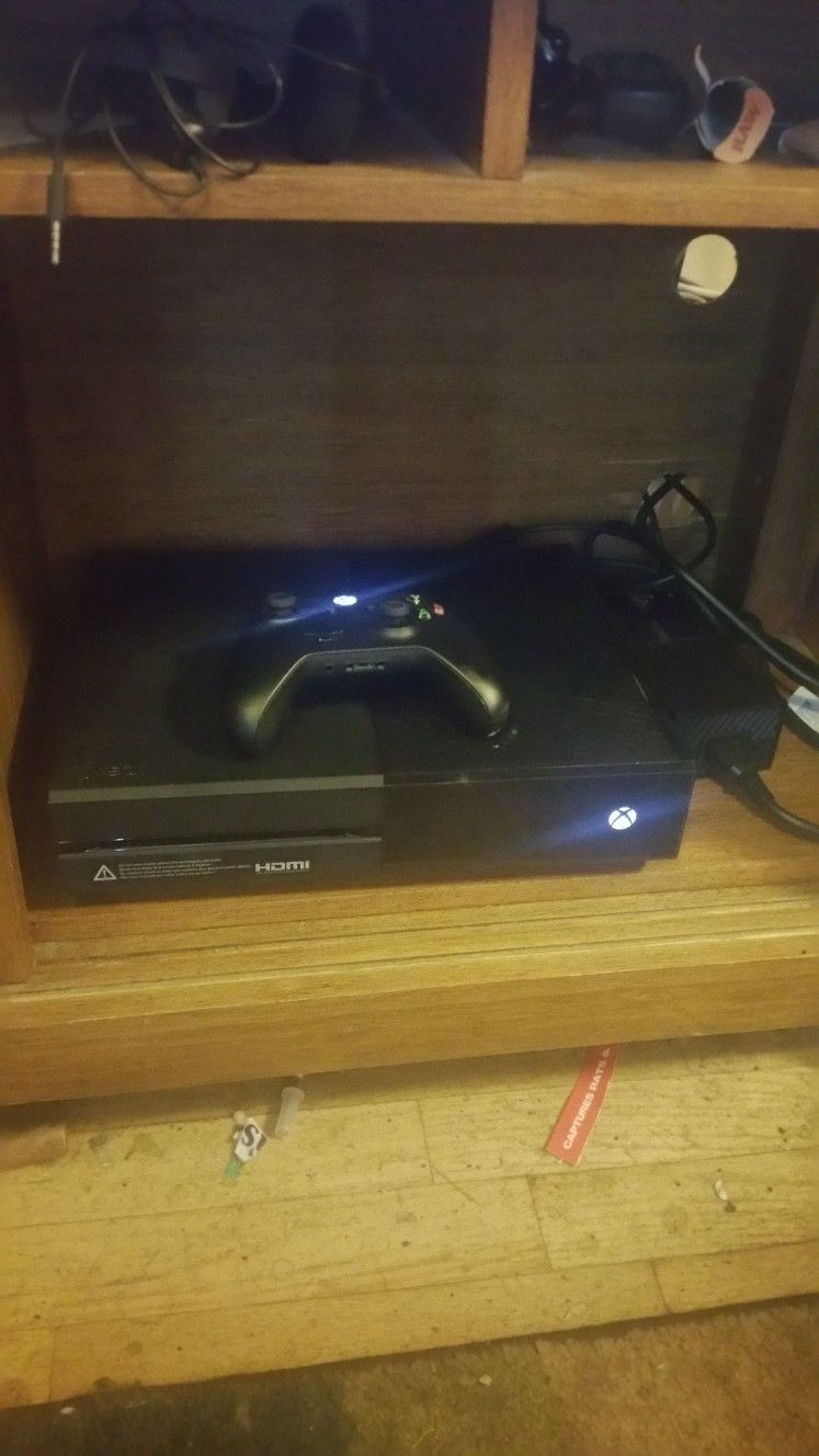 Xbox One And 2 Controllers.