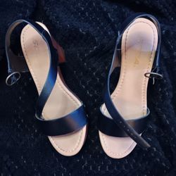 New Size 7 Black Heeled Sandals 