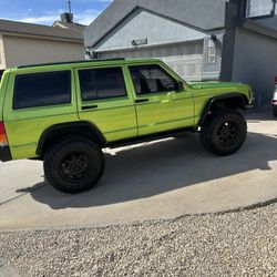 Jeep Cherokee