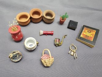 Vintage Dollhouse Miniatures Misc Items