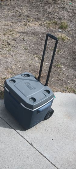 Coleman Ice Chest With Wheels