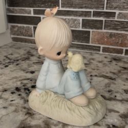 PRECIOUS MOMENTS 