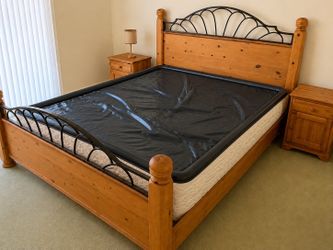 Queen-Size Waterbed – Good Condition