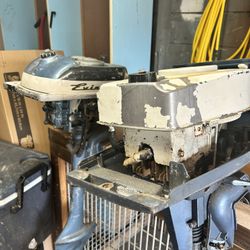 Old Boat Motors 5 HP 