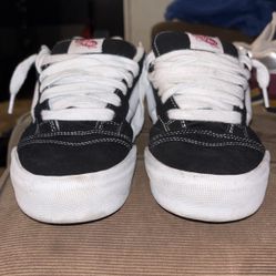 Vans Knu Skool Black & White
