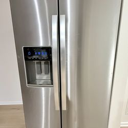 Whirpool Side By Side Refrigerator (Read Description)