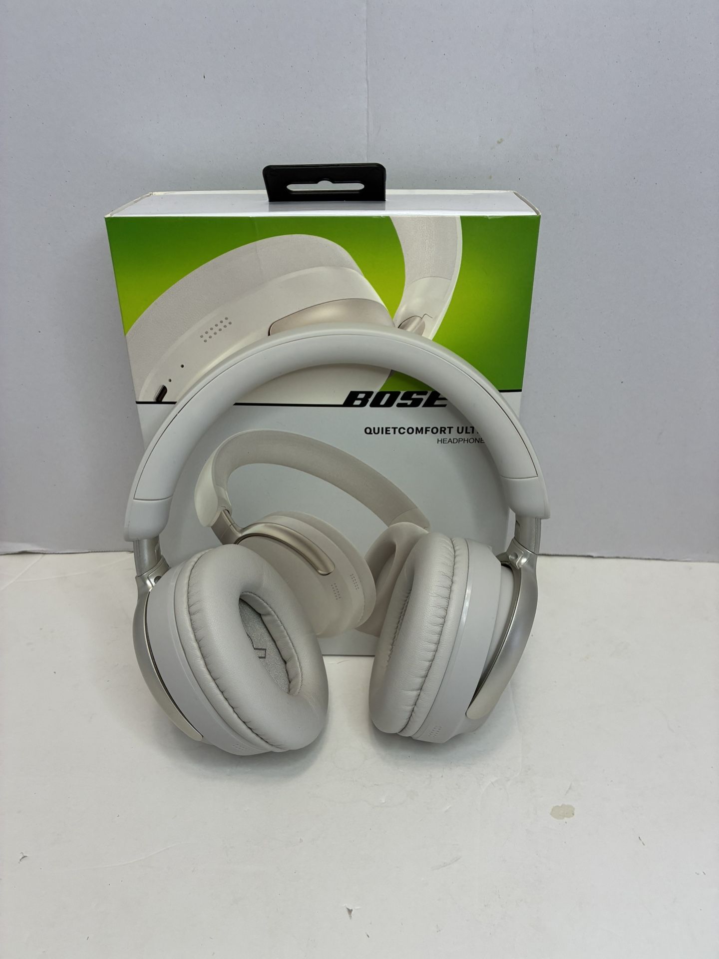 White Bose Headphone