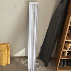 Fluorescent lamp