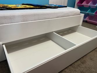 Complete child bedroom set (7 piece)