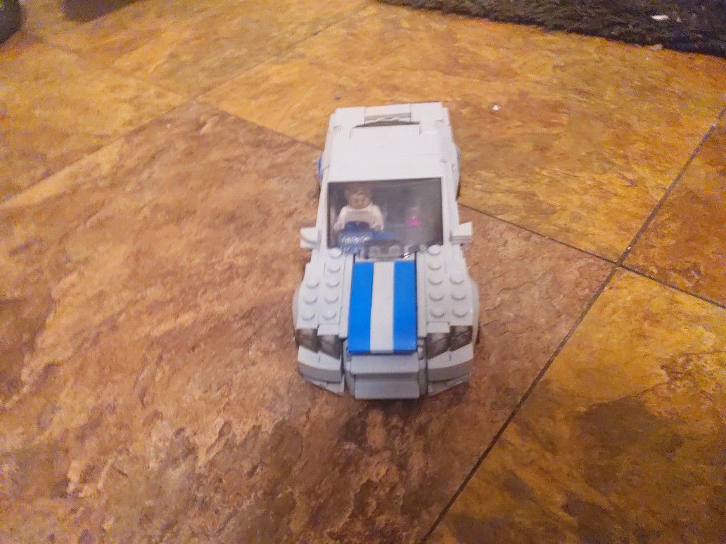 GT R Lego Car