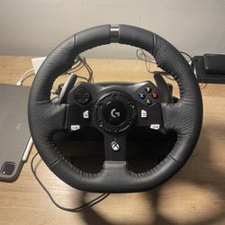 Logitech G920 Wheel And Pedal Set For XBOX 