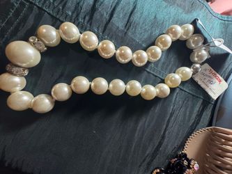 Pearl necklace