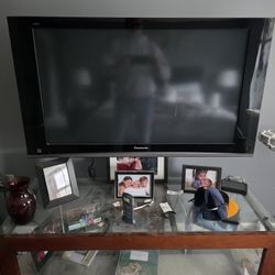 42 Inch TV/Glass Top Stand