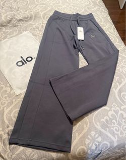 Alo Women Pants