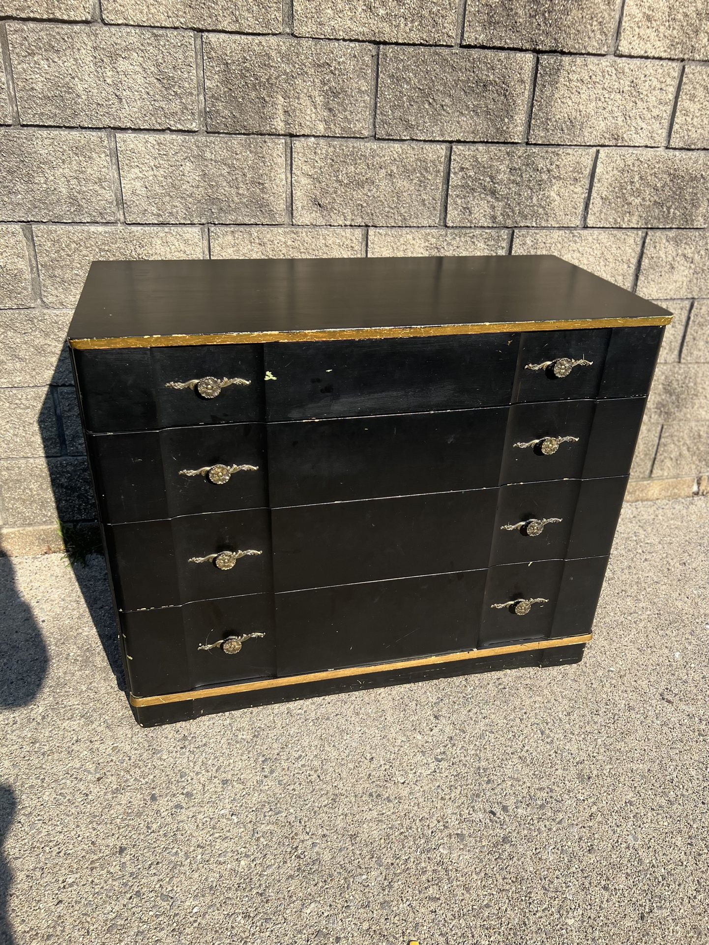 antique 4 drawer dresser