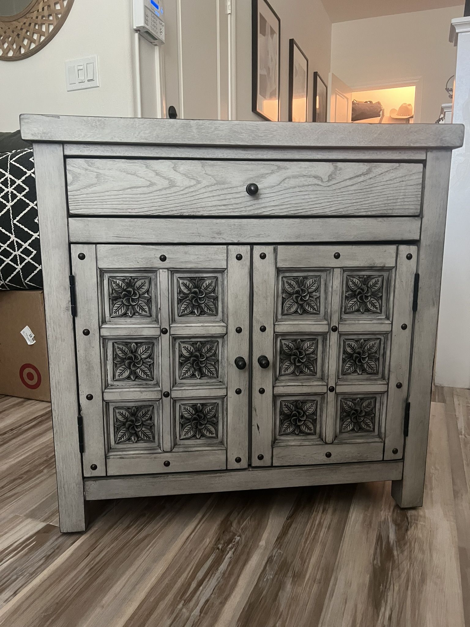 End Table/ Nightstand