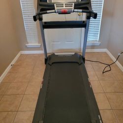 ProForm 795 Commercial Treadmill