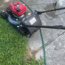 Law Mowing ( Honda Brand )