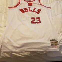 Mitchell & Ness Michael Jordan Jersey XXL