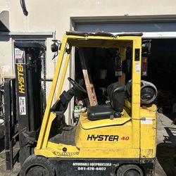 2005 Hyster 4,000 Lb Forklift 