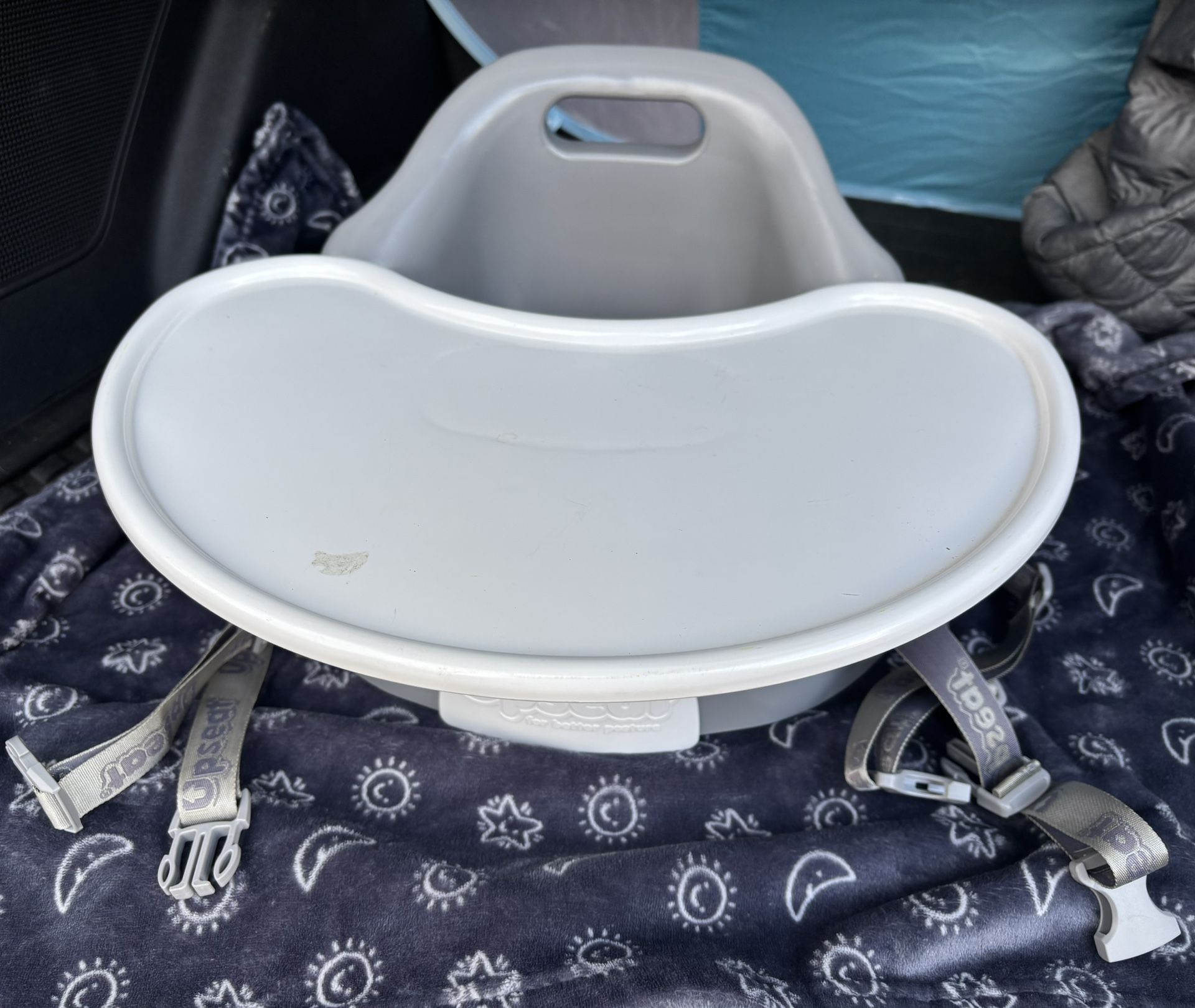 Upseat Baby Floor & Booster Seat