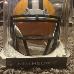 Mini NFL helmet -Green bay packers
