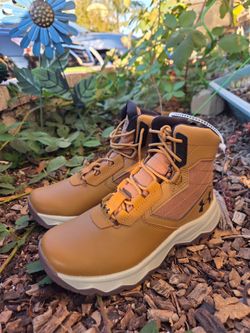 Under Armour stellar g2