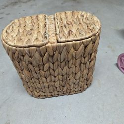Wicker Toilet Paper Roll Storage 