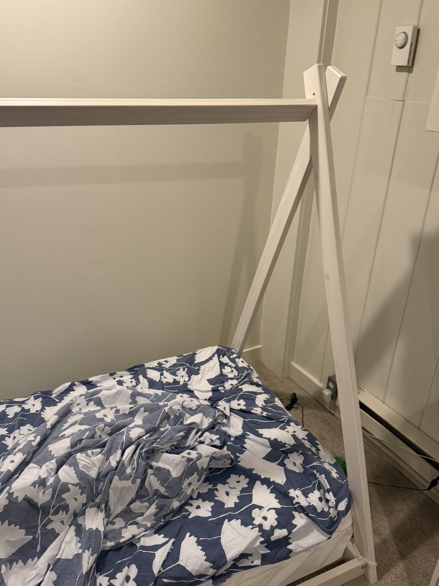 XL Twin Tent Bedframe