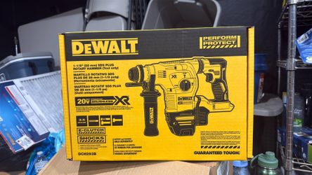 DEWALT ROTARY HAMMER