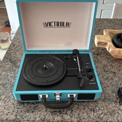 Victrola Record Play W/ Bluetooth & Direct Line 