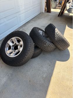 235/75 r15 Goodyear tires and original toyota rims